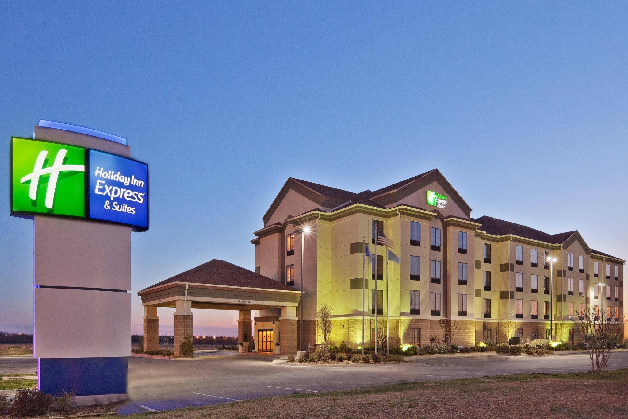 Holiday Inn Express Hotel & Suites Shawnee I-40 By Ihg Buitenkant foto