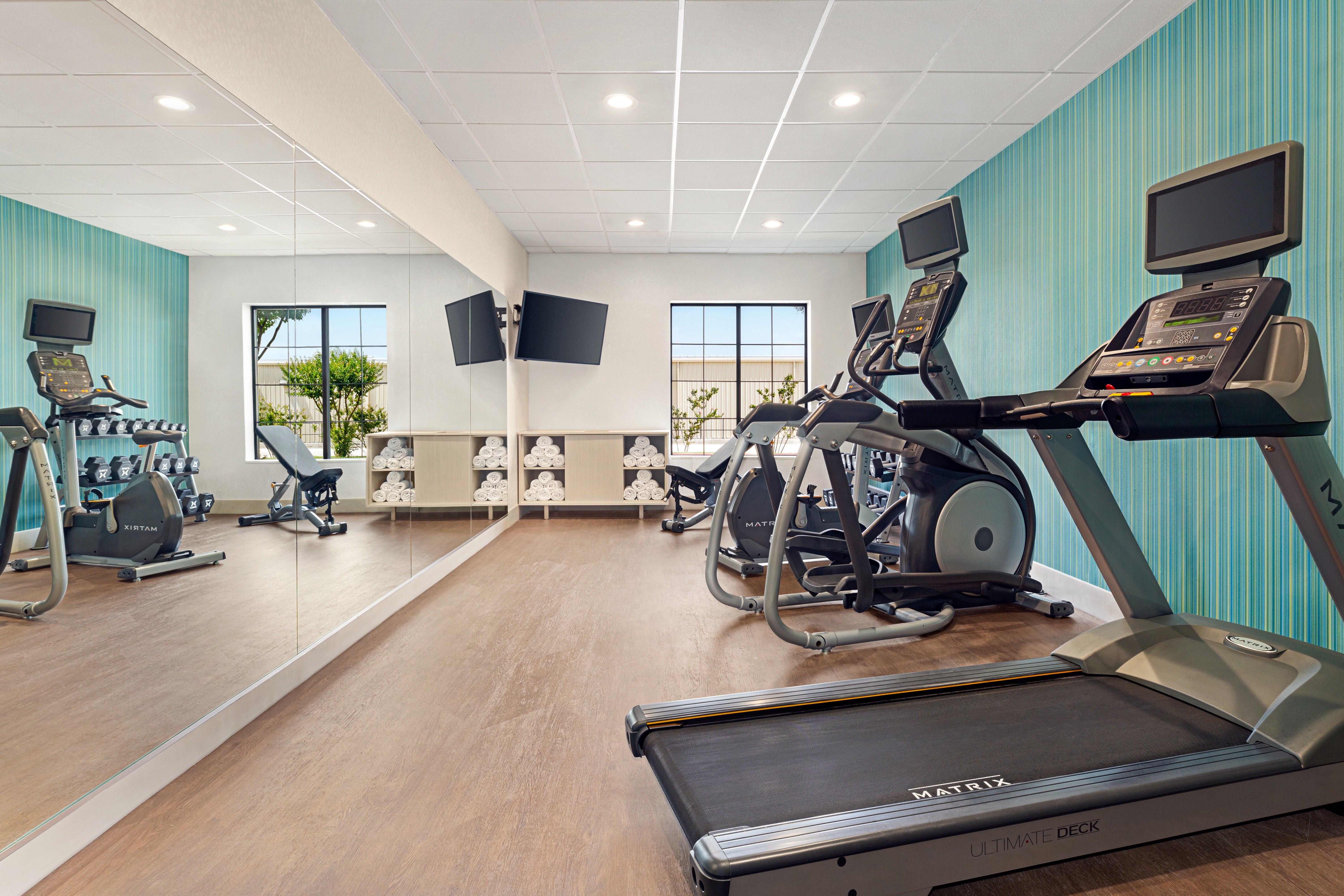 Holiday Inn Express Hotel & Suites Shawnee I-40 By Ihg Buitenkant foto