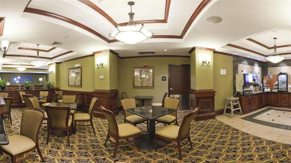 Holiday Inn Express Hotel & Suites Shawnee I-40 By Ihg Buitenkant foto