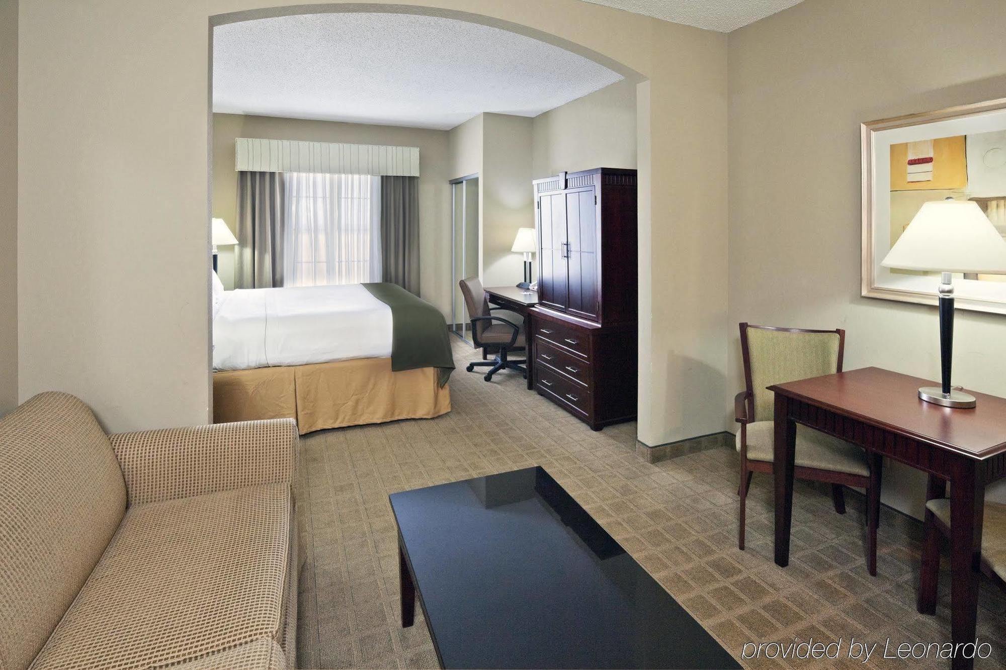 Holiday Inn Express Hotel & Suites Shawnee I-40 By Ihg Kamer foto